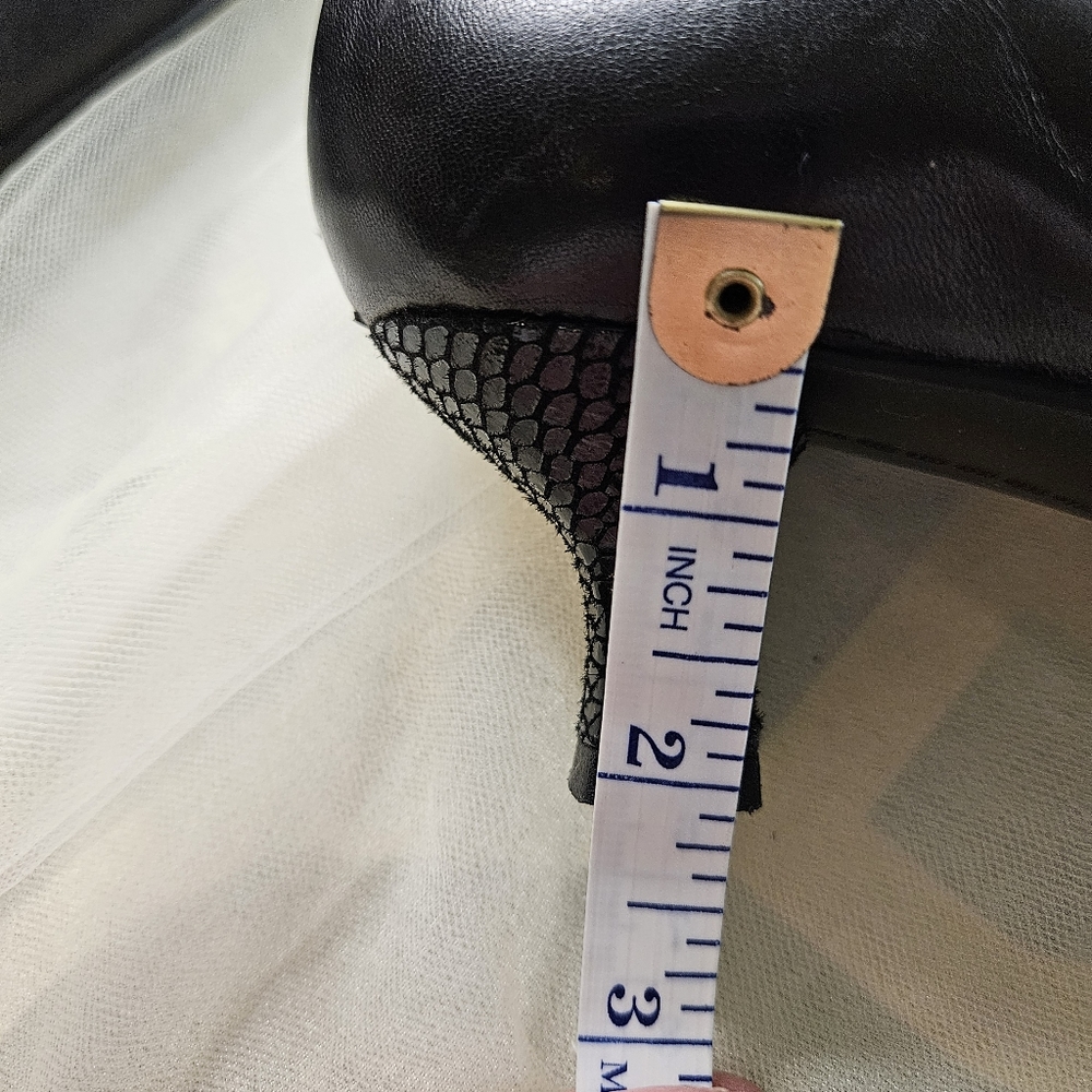 Vaneli Black Leather Pumps with a Low Heel and Snakeskin Accents size 8.5 - Picture 10 of 10